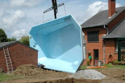 Piscine coque à Lézignan-Corbières